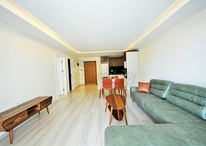 اطلالة بحرية مباشرة- شقة مؤثثة تصميم غرفة  نوم وصالة ضمن مجمع سكني حديث في كاركي جاك - الانيا 