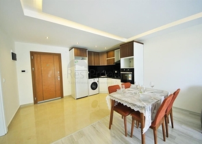 اطلالة بحرية مباشرة- شقة مؤثثة تصميم غرفة  نوم وصالة ضمن مجمع سكني حديث في كاركي جاك - الانيا 