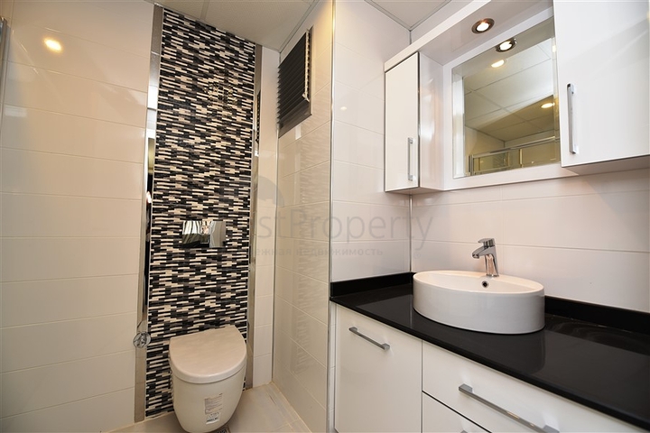 شقة غرفتين باطلالة مميزة في منطقة اوبا المركزية / الانيا 