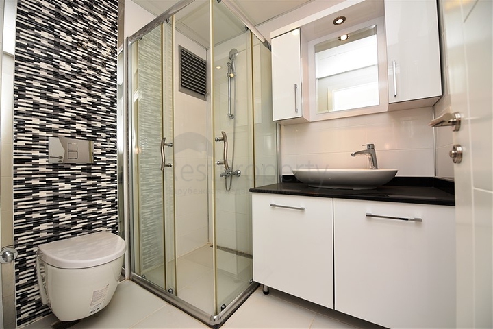 شقة غرفتين باطلالة مميزة في منطقة اوبا المركزية / الانيا 