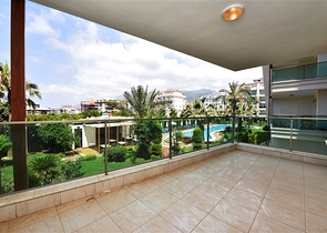 شقة غرفتين باطلالة مميزة في منطقة اوبا المركزية / الانيا 