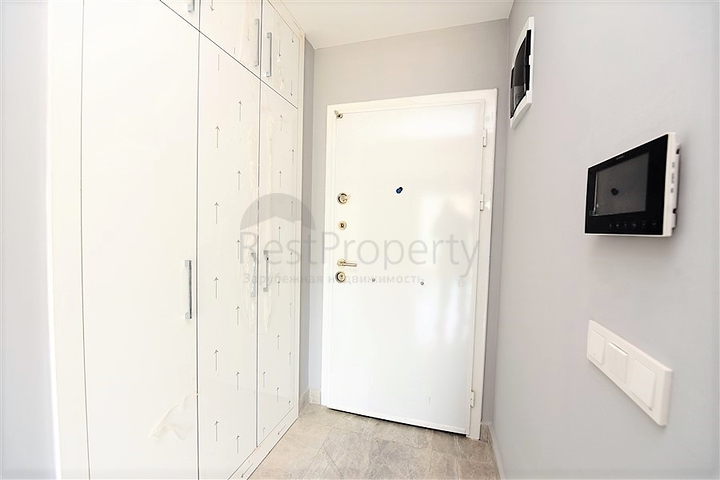 شقة غرفتين وصالة ضمن مجمع حديث قريب من البحر وبسعر مميز في الانيا 