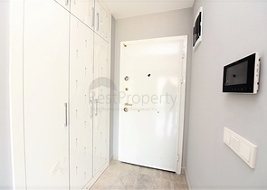 شقة غرفتين وصالة ضمن مجمع حديث قريب من البحر وبسعر مميز في الانيا 