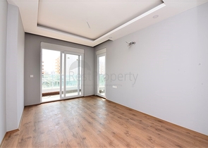 شقة غرفتين وصالة ضمن مجمع حديث قريب من البحر وبسعر مميز في الانيا 