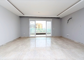 شقة غرفتين وصالة ضمن مجمع حديث قريب من البحر وبسعر مميز في الانيا 