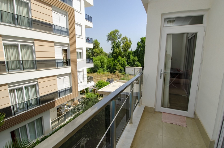 شقة بغرفة نوم واحدة مع أثاث في ليمان كونيالتي