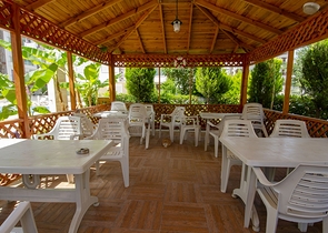 شقة بغرفة نوم واحدة مع أثاث في ليمان كونيالتي