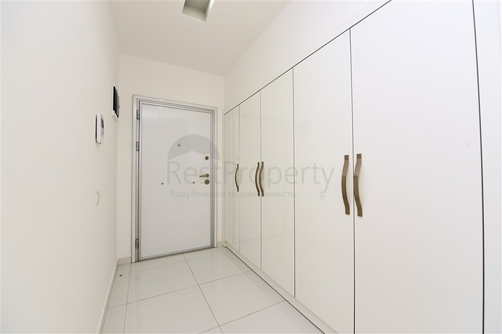 شقة غرفتين وصالة مفروشة ضمن مجمع فاخر وخدمات خمس نجوم في الانيا 