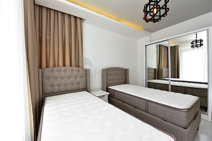 شقة غرفتين وصالة مفروشة ضمن مجمع فاخر وخدمات خمس نجوم في الانيا 