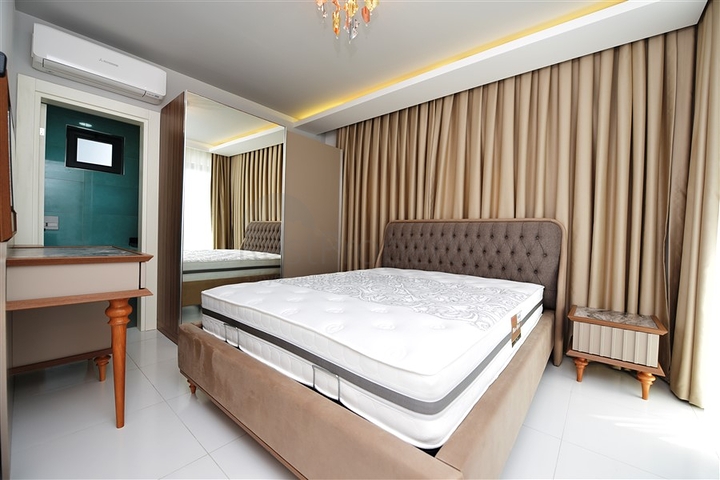 شقة غرفتين وصالة مفروشة ضمن مجمع فاخر وخدمات خمس نجوم في الانيا 