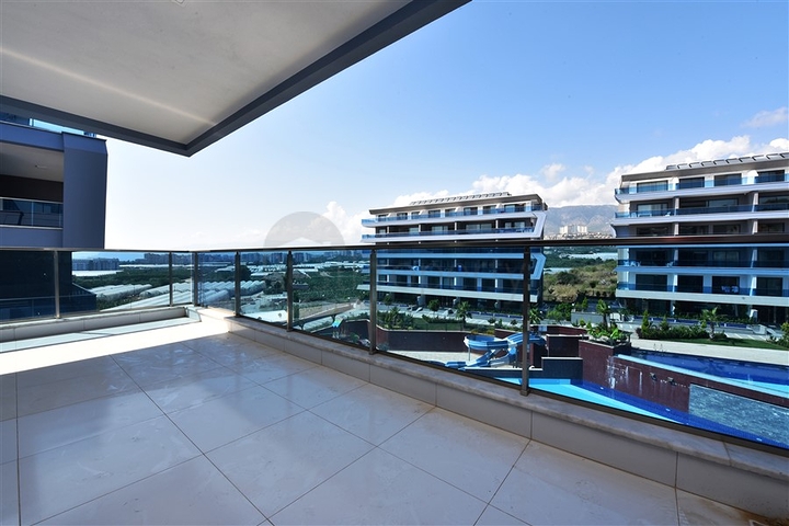 شقة غرفتين وصالة مفروشة ضمن مجمع فاخر وخدمات خمس نجوم في الانيا 