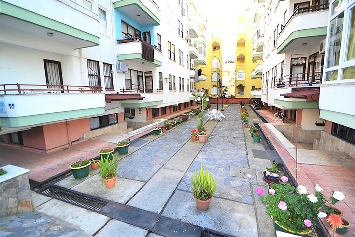 شقة بسعر مميز في مهموتلار - الانيا 