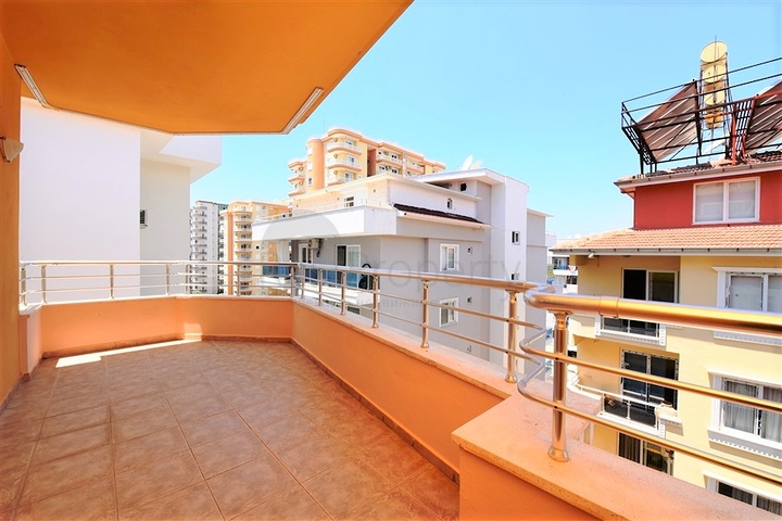 دوبلكس ثلاث غرف نوم وصالة في مهموتلار - بسعر منافس 