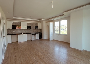 شقة غرفة وصالة ضمن مجمع سكني حديث جانب النهر في كاستل / الانيا 