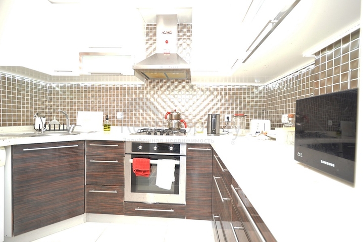 بنتهاوس 2 + 1 مع أثاث في منطقة ليمان في كونيالتي أنطاليا