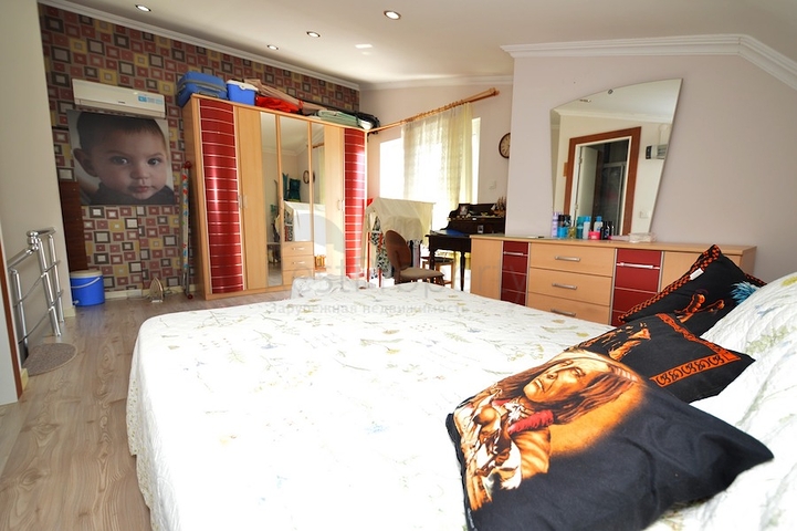 بنتهاوس 2 + 1 مع أثاث في منطقة ليمان في كونيالتي أنطاليا