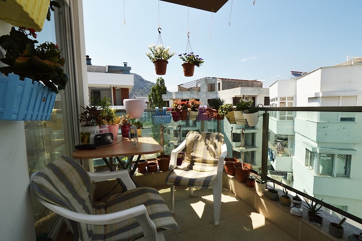 بنتهاوس 2 + 1 مع أثاث في منطقة ليمان في كونيالتي أنطاليا