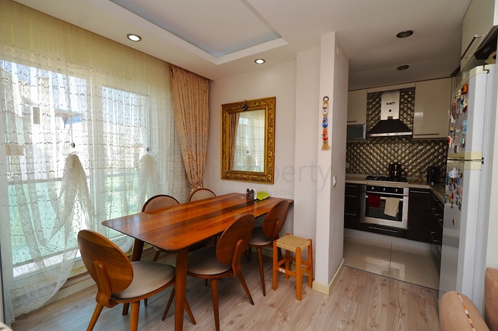 بنتهاوس 2 + 1 مع أثاث في منطقة ليمان في كونيالتي أنطاليا