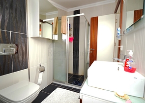 بنتهاوس 2 + 1 مع أثاث في منطقة ليمان في كونيالتي أنطاليا