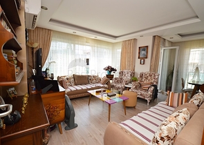 بنتهاوس 2 + 1 مع أثاث في منطقة ليمان في كونيالتي أنطاليا