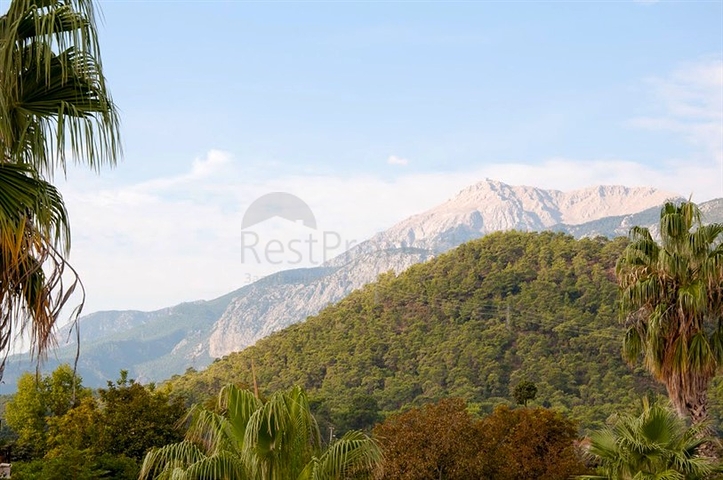 بنتهاوس 2 + 1 مع أثاث في وسط كيمير على مسافة قريبة من البحر