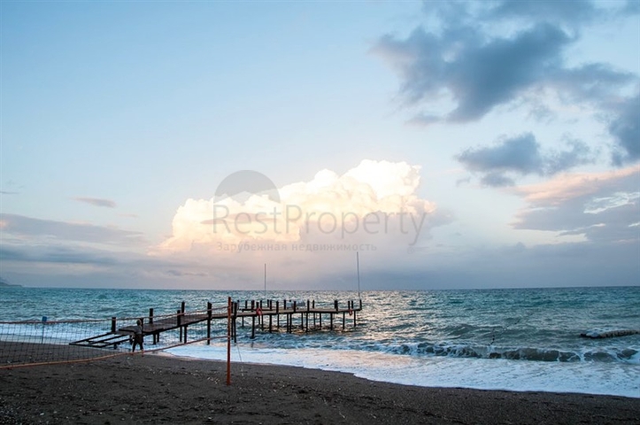 بنتهاوس 2 + 1 مع أثاث في وسط كيمير على مسافة قريبة من البحر