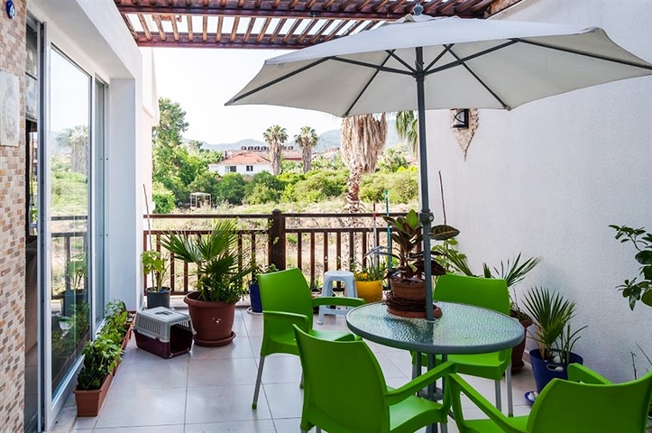 بنتهاوس 2 + 1 مع أثاث في وسط كيمير على مسافة قريبة من البحر