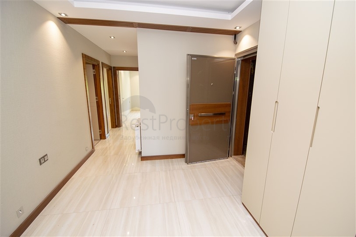 شقة واسعة 3 + 1 بالقرب من مركز التسوق 5 ميغروس