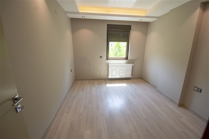 شقة واسعة 3 + 1 بالقرب من مركز التسوق 5 ميغروس