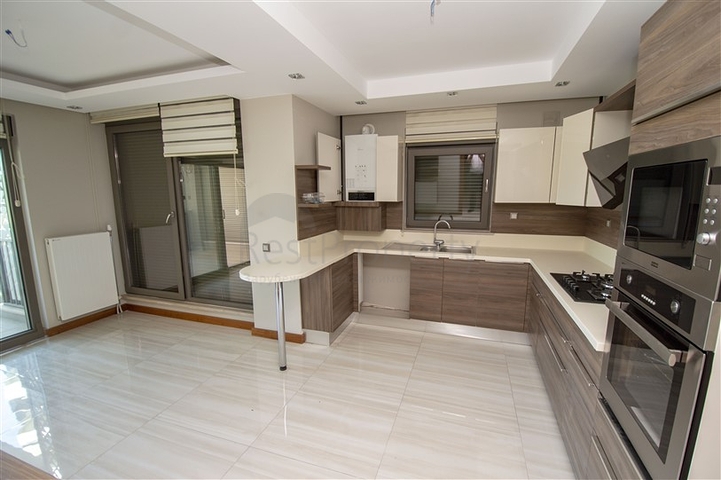 شقة واسعة 3 + 1 بالقرب من مركز التسوق 5 ميغروس