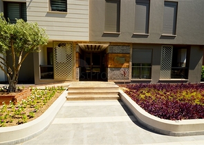 شقة واسعة 3 + 1 بالقرب من مركز التسوق 5 ميغروس