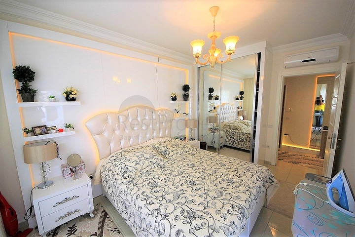 شقة غرفة وصالة مؤثثة ضمن مجمع سكني حديث في مهموتلار / الانيا 