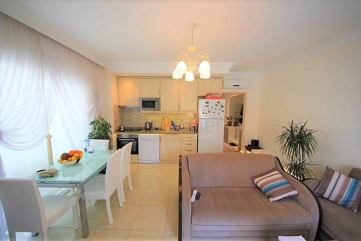 شقة غرفة وصالة مؤثثة ضمن مجمع سكني حديث في مهموتلار / الانيا 