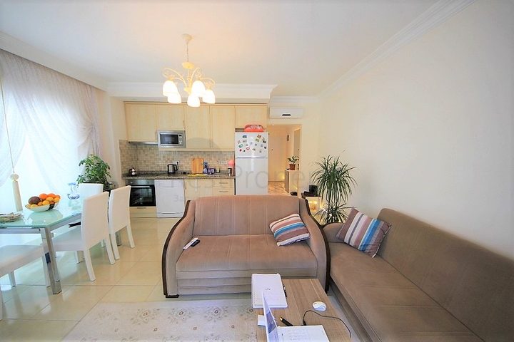 شقة غرفة وصالة مؤثثة ضمن مجمع سكني حديث في مهموتلار / الانيا 