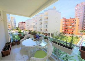 شقة غرفة وصالة مؤثثة ضمن مجمع سكني حديث في مهموتلار / الانيا 