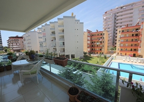 شقة غرفة وصالة مؤثثة ضمن مجمع سكني حديث في مهموتلار / الانيا 