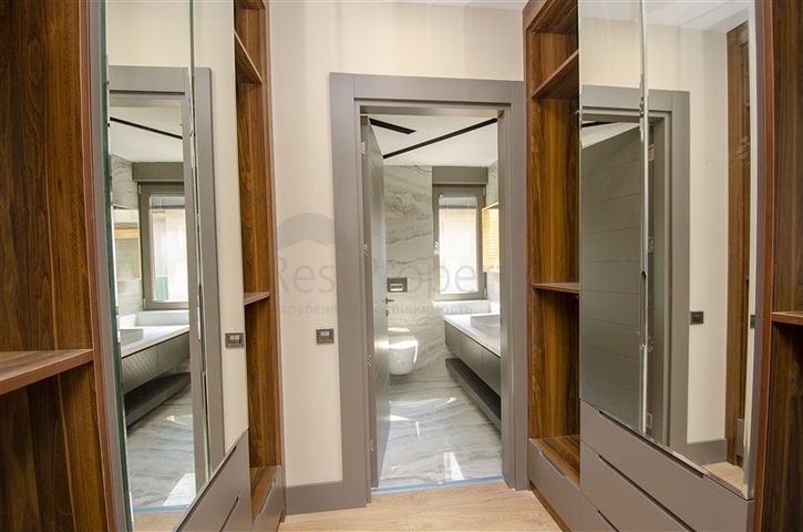 فيلا منفصلة 7 + 1 مفروشة في كونيالتي أنطاليا