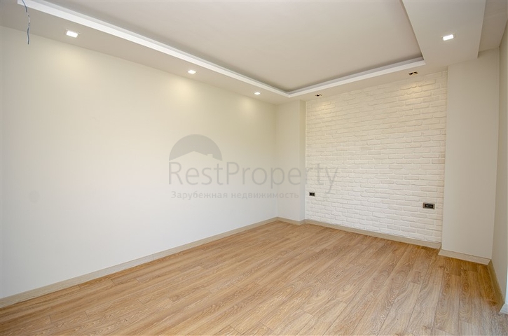 فيلا منفصلة 7 + 1 مفروشة في كونيالتي أنطاليا