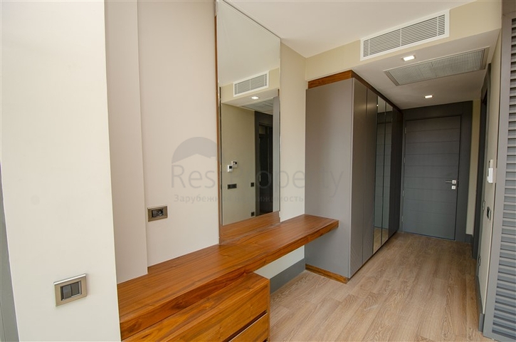 فيلا منفصلة 7 + 1 مفروشة في كونيالتي أنطاليا