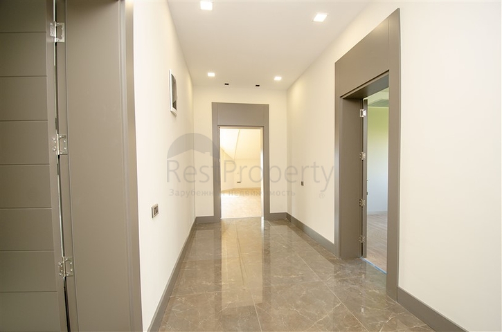 فيلا منفصلة 7 + 1 مفروشة في كونيالتي أنطاليا