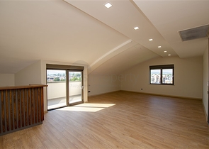 فيلا منفصلة 7 + 1 مفروشة في كونيالتي أنطاليا