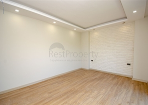 فيلا منفصلة 7 + 1 مفروشة في كونيالتي أنطاليا