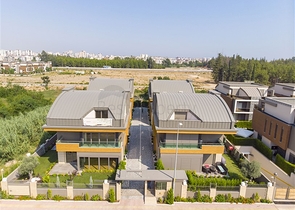 فيلا منفصلة 7 + 1 مفروشة في كونيالتي أنطاليا