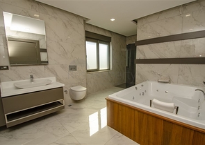 فيلا منفصلة 7 + 1 مفروشة في كونيالتي أنطاليا