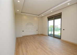 فيلا منفصلة 7 + 1 مفروشة في كونيالتي أنطاليا