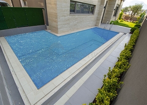 فيلا منفصلة 7 + 1 مفروشة في كونيالتي أنطاليا