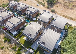 فيلا منفصلة 7 + 1 مفروشة في كونيالتي أنطاليا