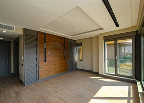 فيلا منفصلة 7 + 1 مفروشة في كونيالتي أنطاليا