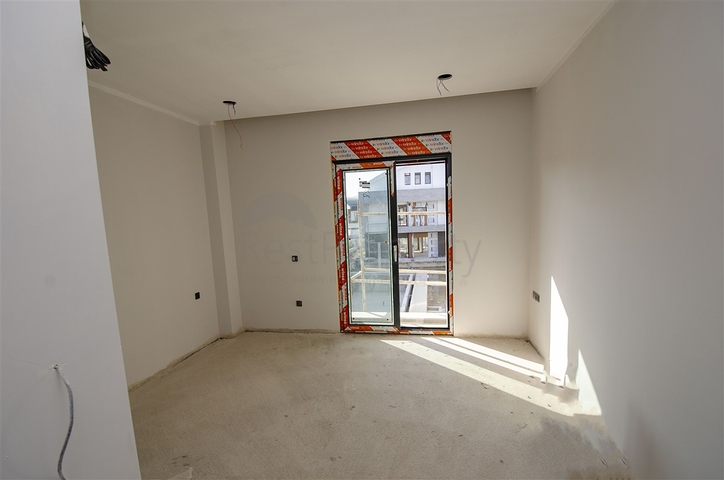 فيلات في المرحلة النهائية من البناء في منطقة كونيالتي