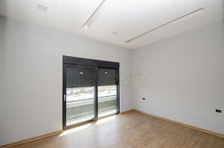 فيلات في المرحلة النهائية من البناء في منطقة كونيالتي